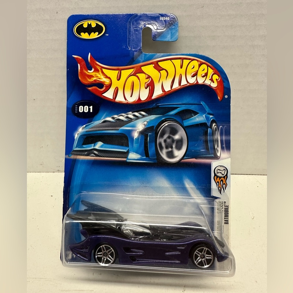 Hotwheels Batmobile 2004 #001